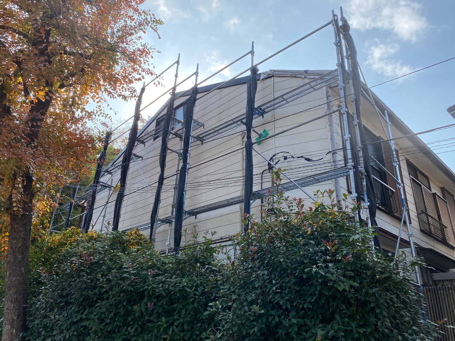 保土ヶ谷区瀬戸ヶ谷町にて仮設工事