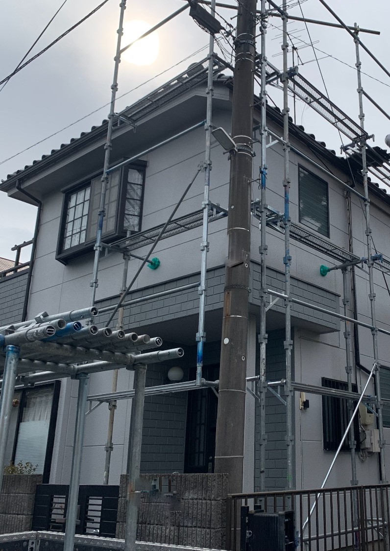 【足場】相模原市緑区橋本にて仮設工事