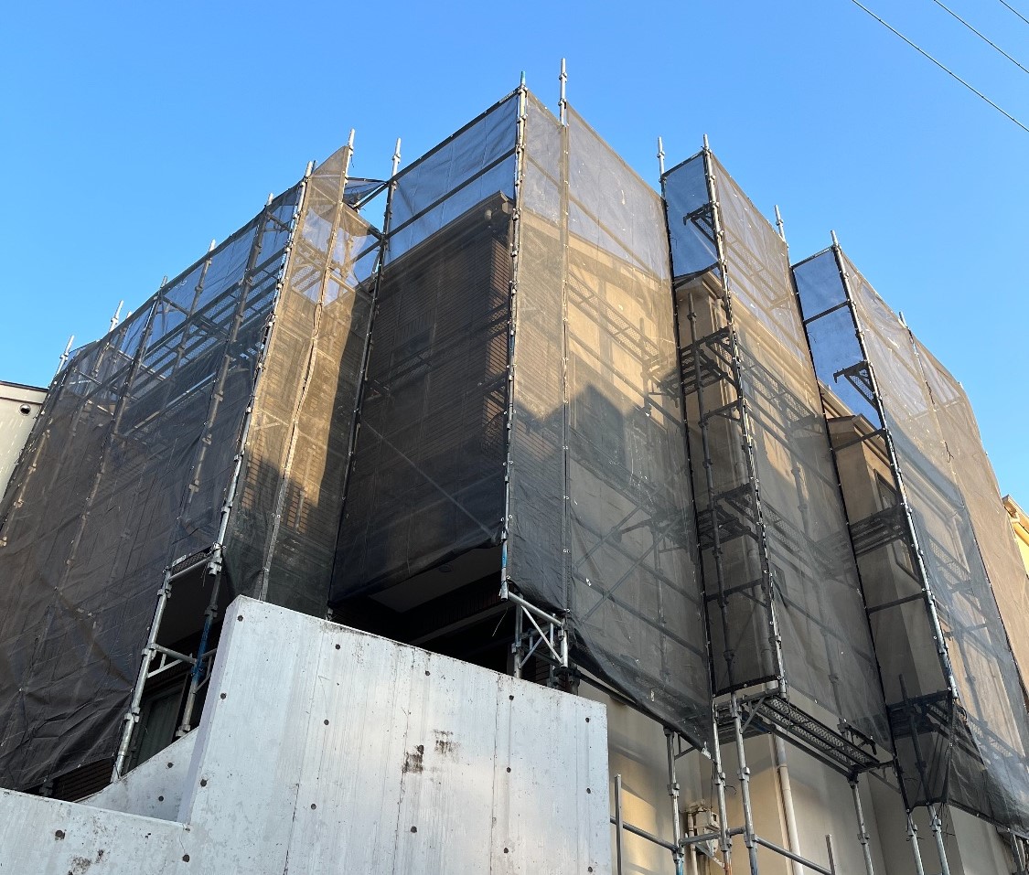 【足場】横浜市神奈川区 松見町にて仮設工事