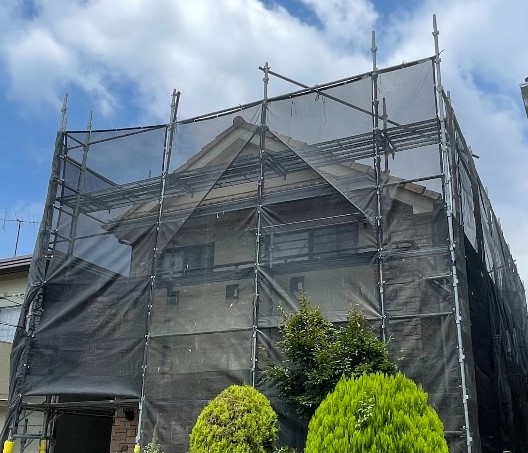 【足場】戸塚区矢部町にて仮設工事