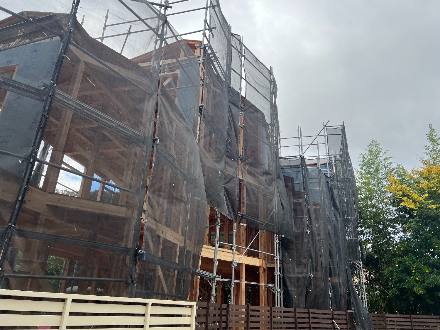 【足場】八王子市打越町にて仮設工事