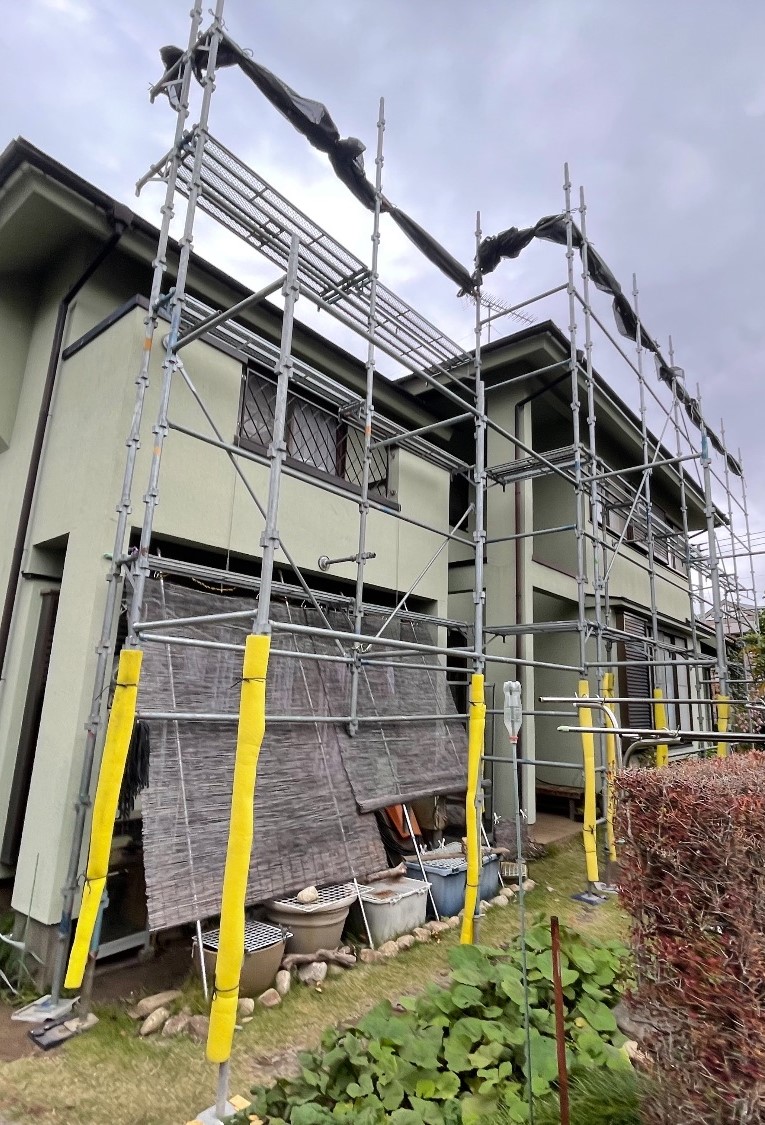 【足場】町田市常磐町にて仮設工事