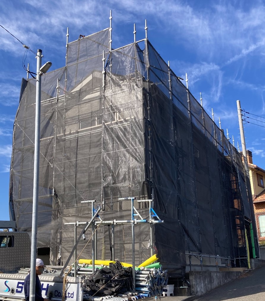 【足場】茅ヶ崎市下寺尾にて仮設工事