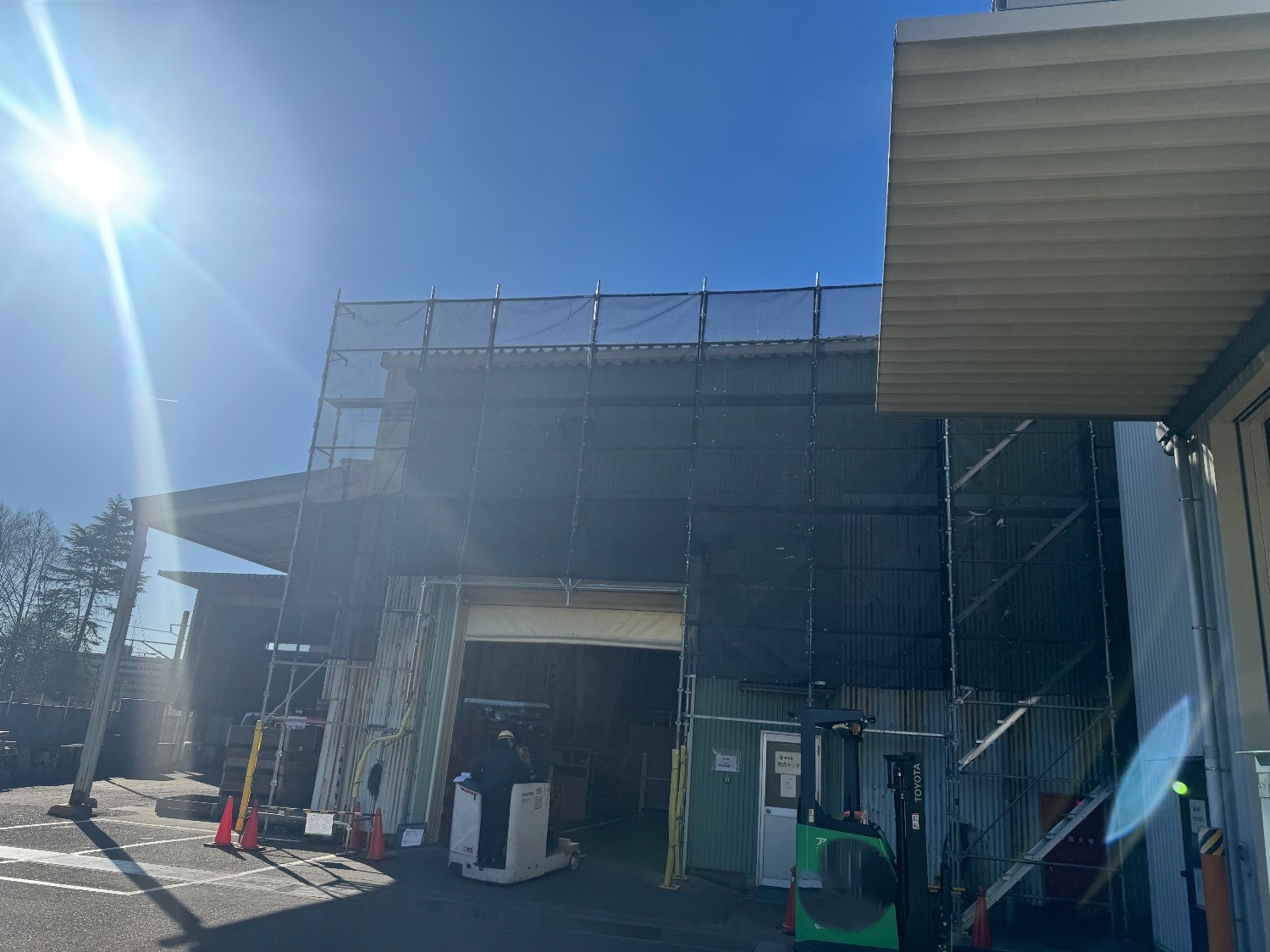 【足場】緑区大山町にて仮設工事