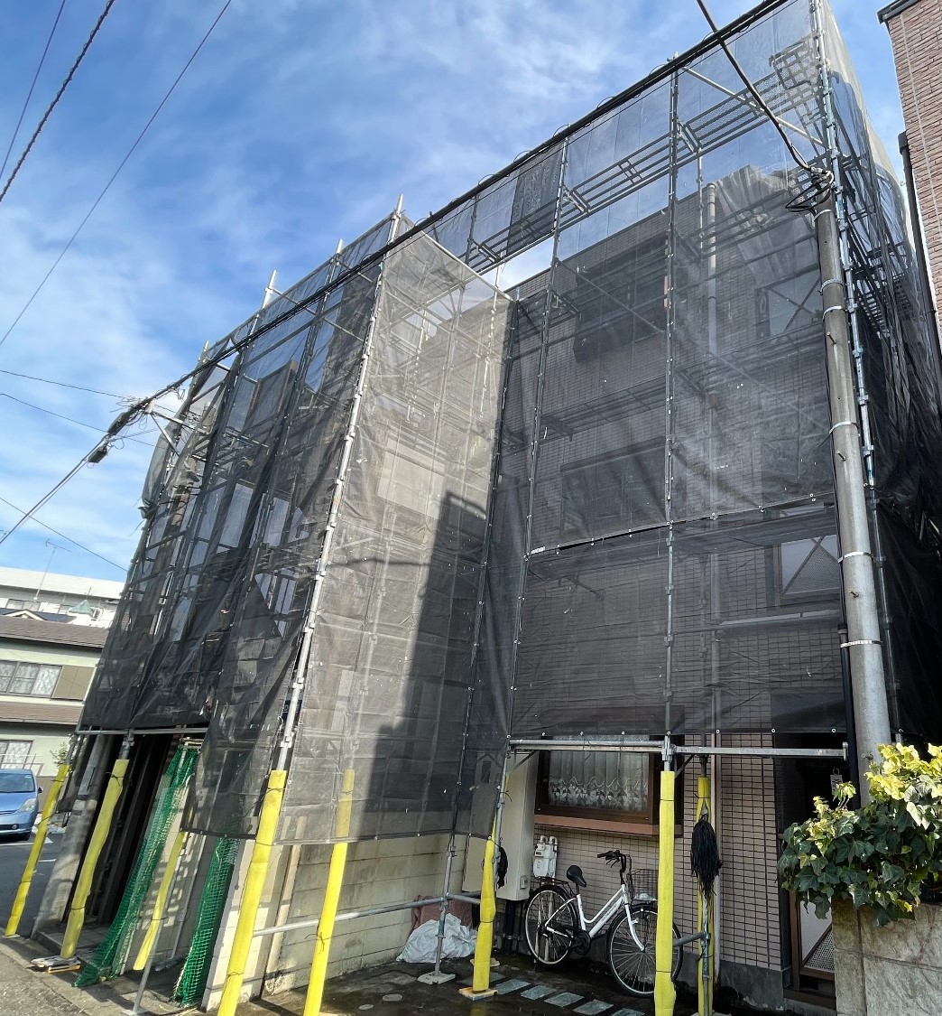 【足場】相模原市緑区橋本にて仮設工事