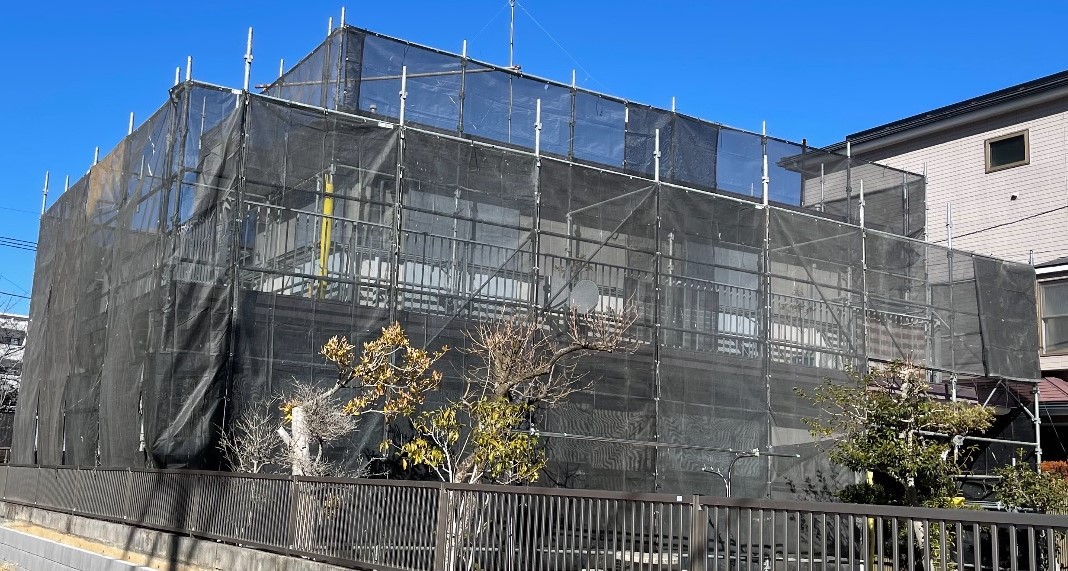 【足場】東京都多摩市豊ヶ丘にて仮設工事