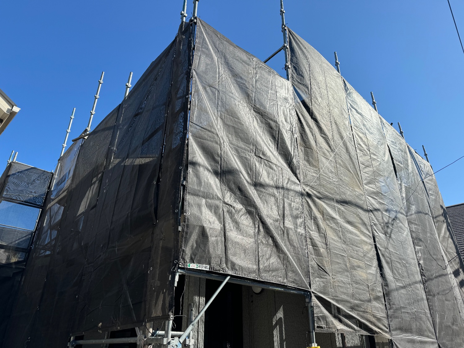 【足場】横浜市保土ヶ谷区峰沢町にて仮設工事