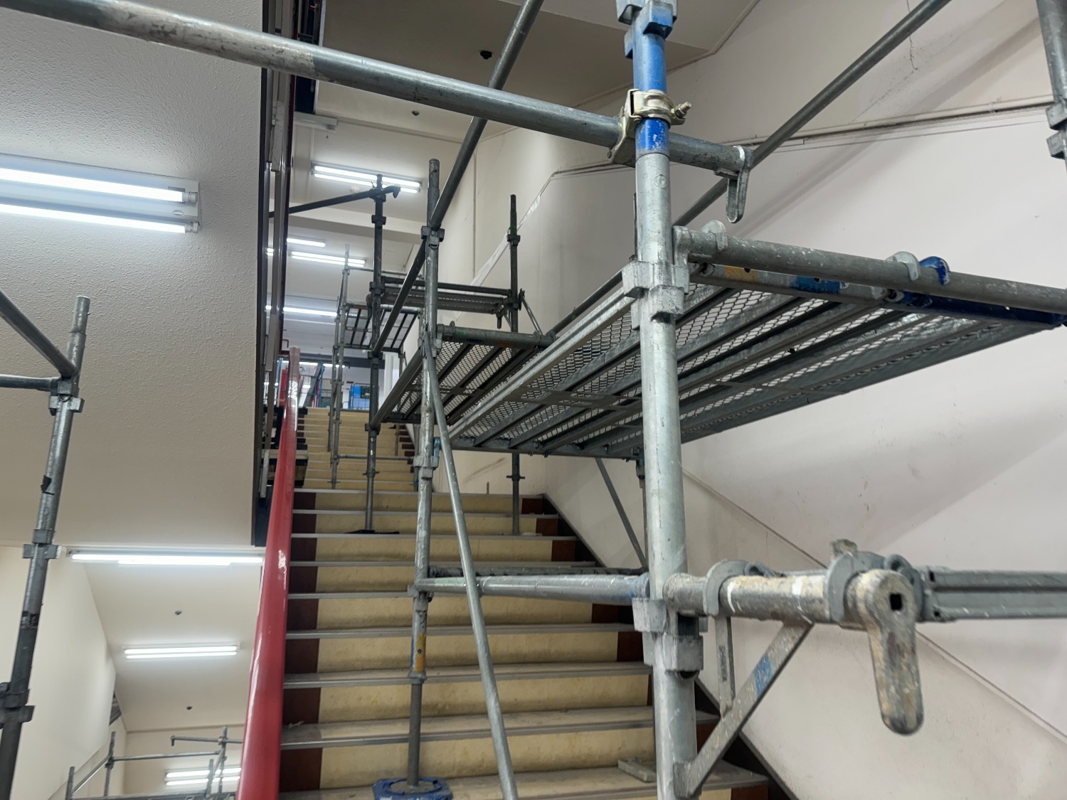 【足場】葛飾区立石にて仮設工事