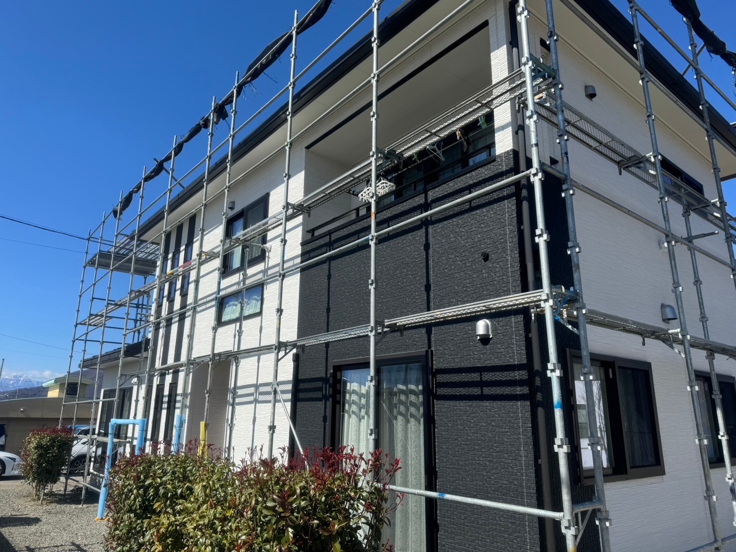 【足場】山梨県笛吹市一宮町金田にて仮設工事