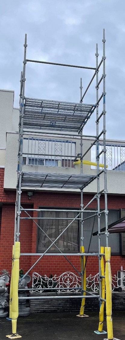 【足場】平塚市平塚にて仮設工事