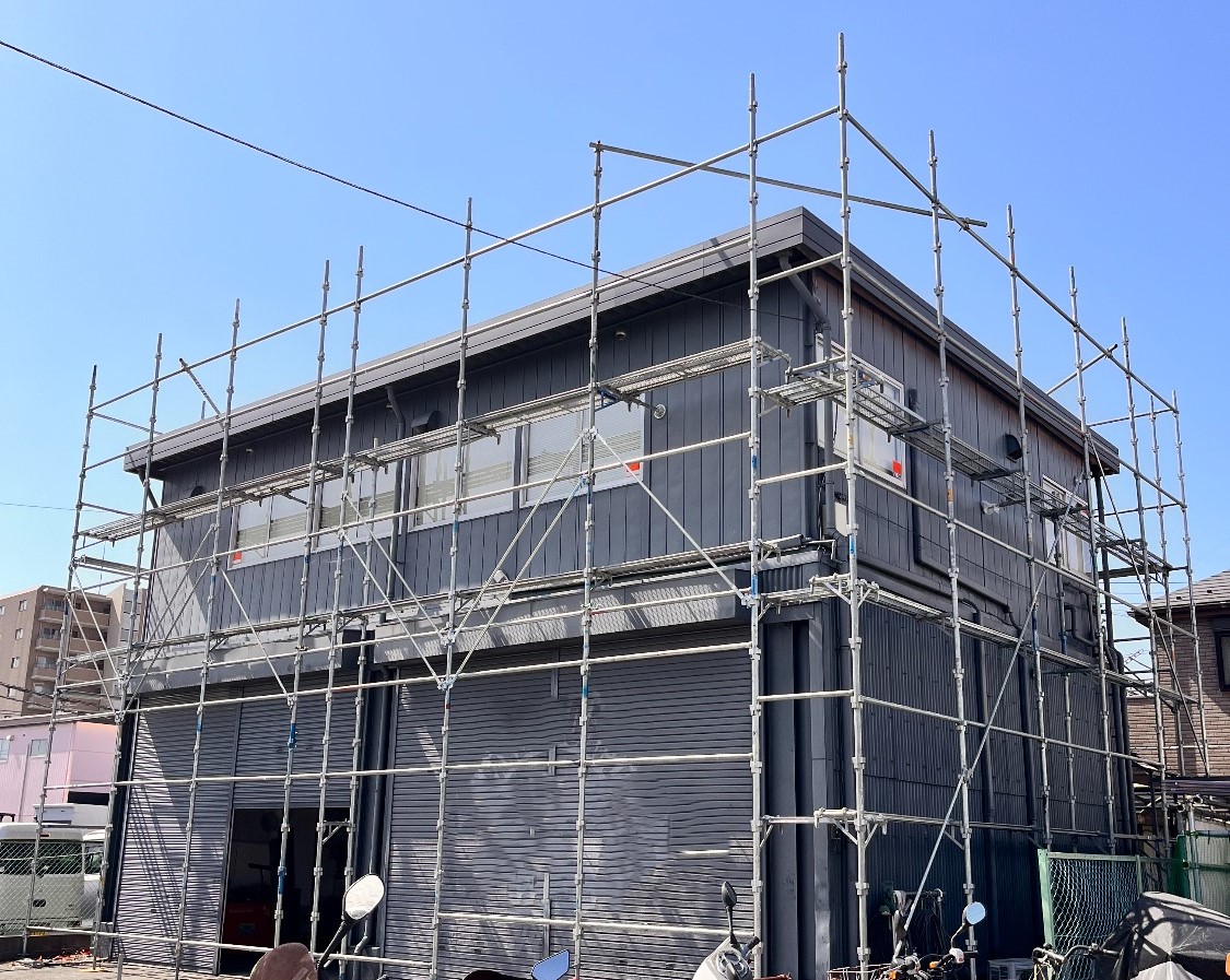 【足場】府中市若松町にて仮設工事