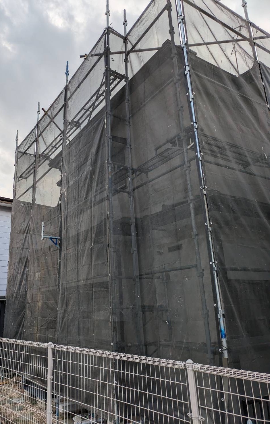 【足場】座間市座間にて仮設工事