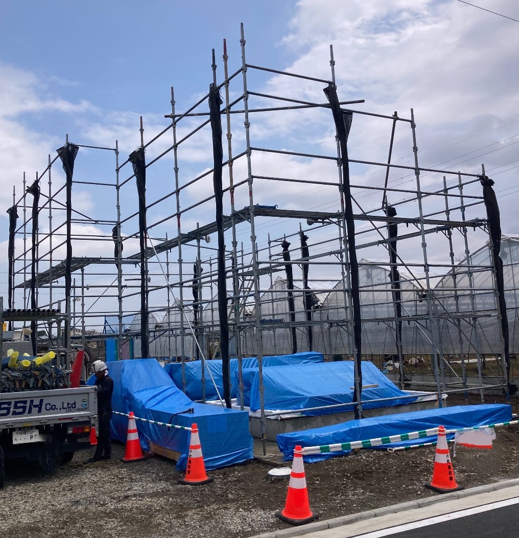 【足場】藤沢市下土棚にて仮設工事
