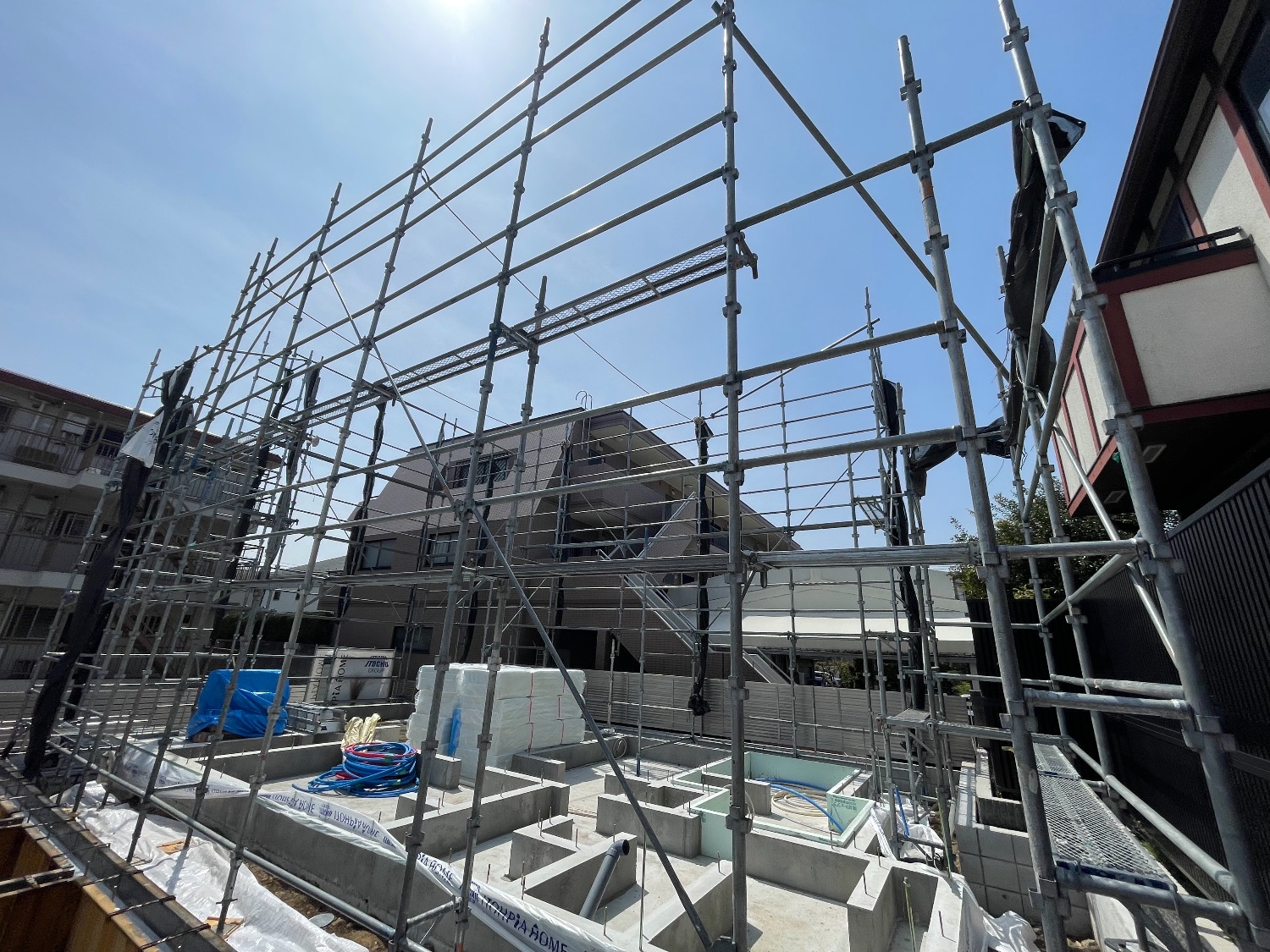 【足場】世田谷区上用賀にて仮設工事