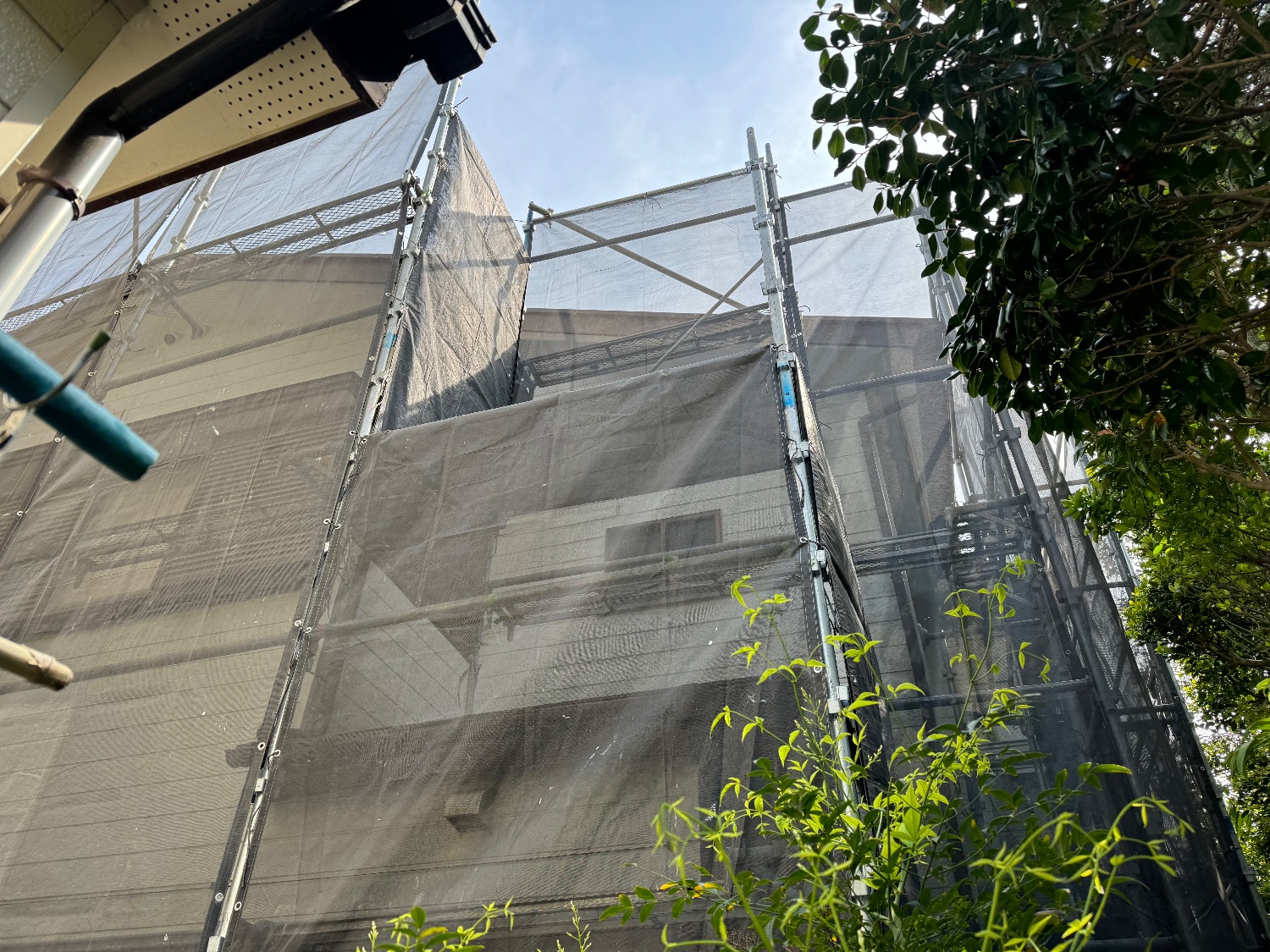 【足場】中郡大磯町にて仮設工事