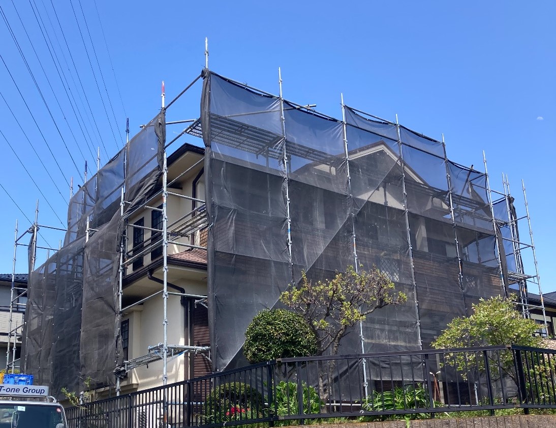 【足場】旭区さちが丘にて仮設工事