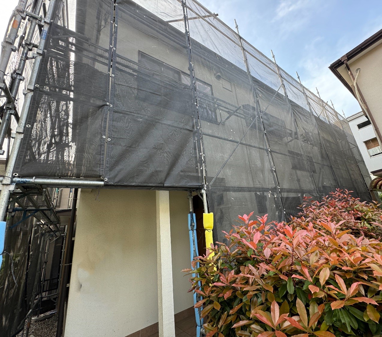 【足場】鎌倉市二階堂にて仮設工事