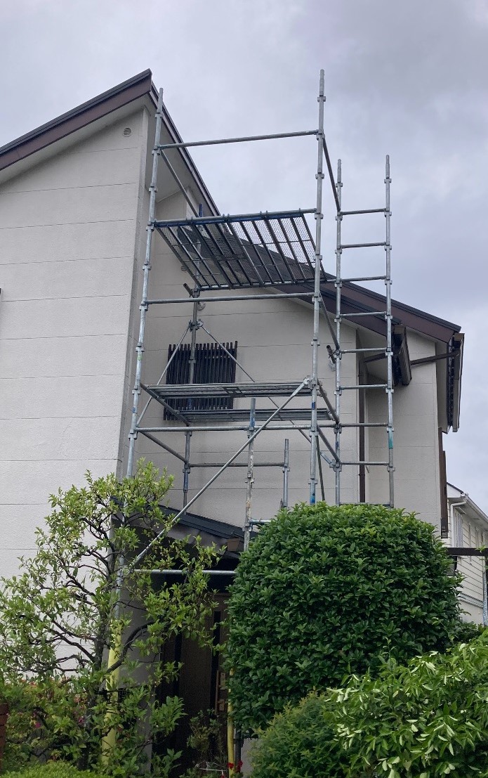 【足場】町田市金森にて仮設工事