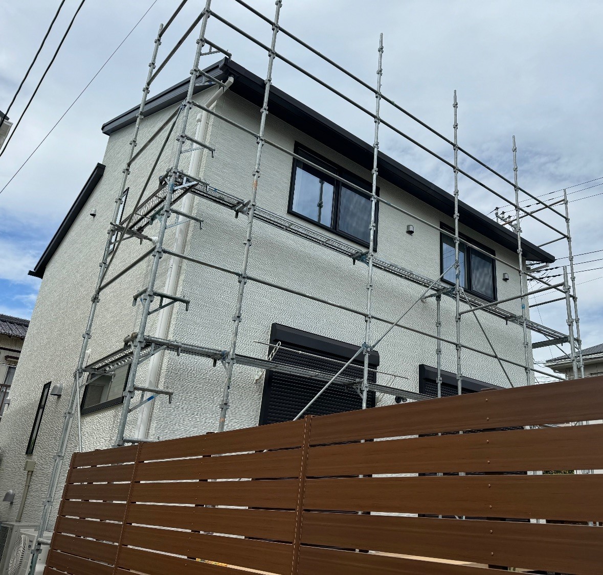 【足場】藤沢市藤沢にて仮設工事