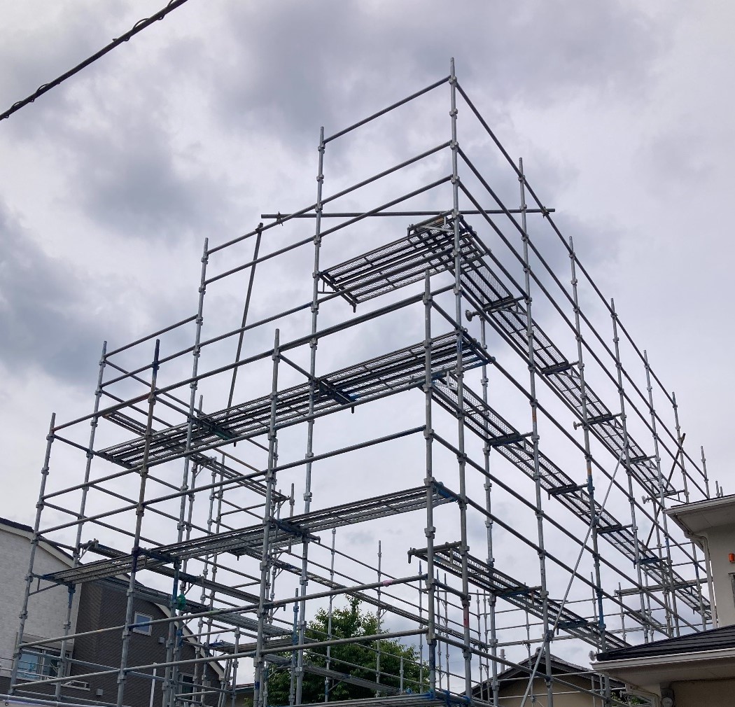 【足場】世田谷区成城にて仮設工事