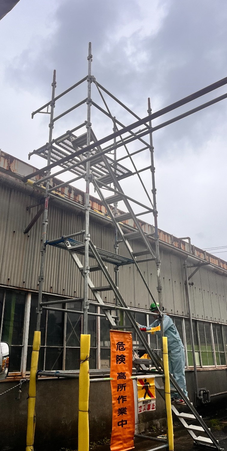 【足場】平塚市大神にて仮設工事
