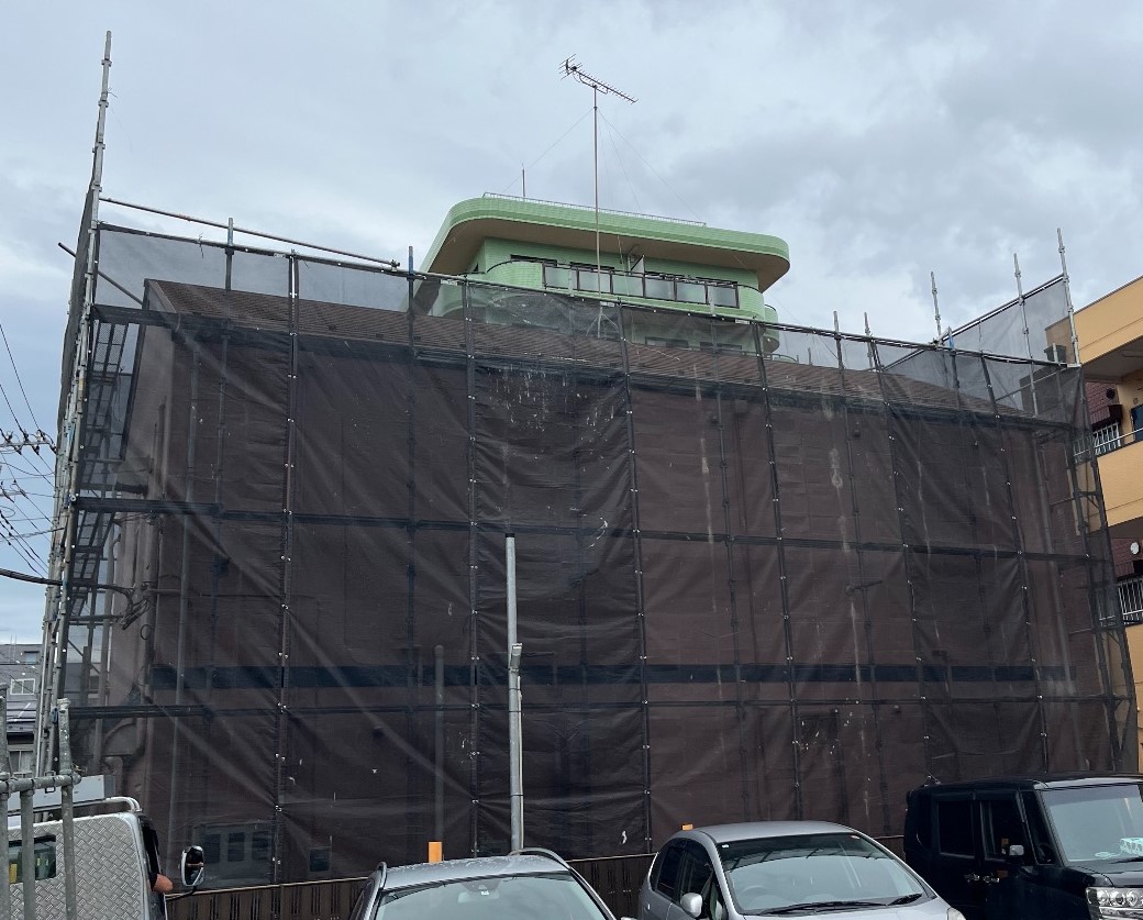 【足場】大和市中央林間にて仮設工事