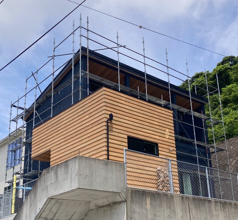 【足場】横須賀市野比にて仮設工事