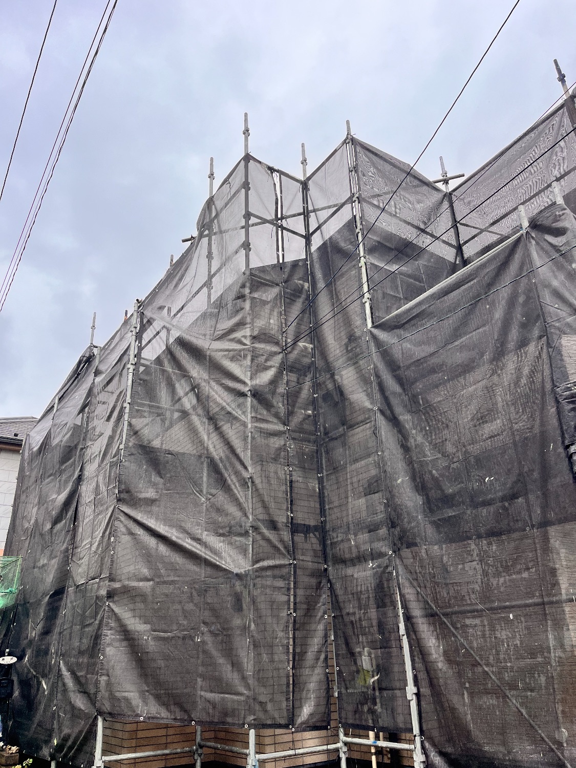 【足場】横浜市南区六ツ川にて仮設工事