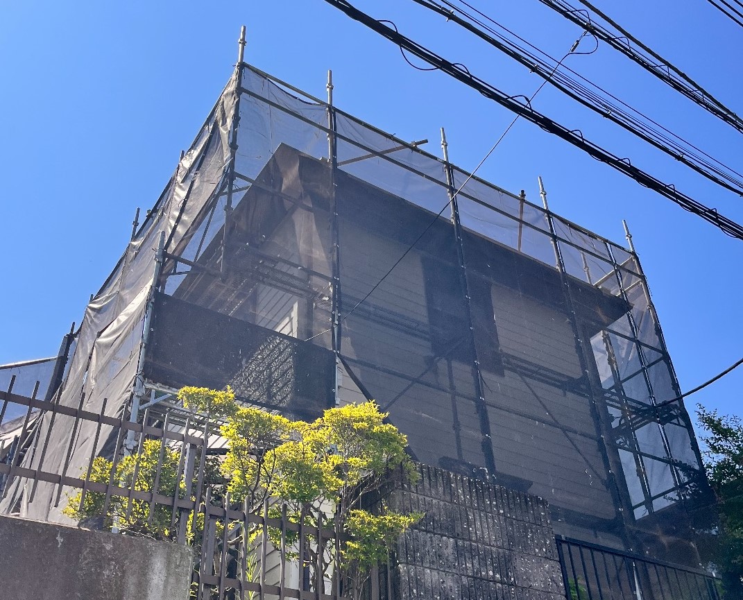 【足場】横浜市栄区小山台にて仮設工事