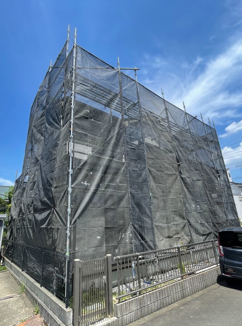 【足場】厚木市関口にて仮設工事