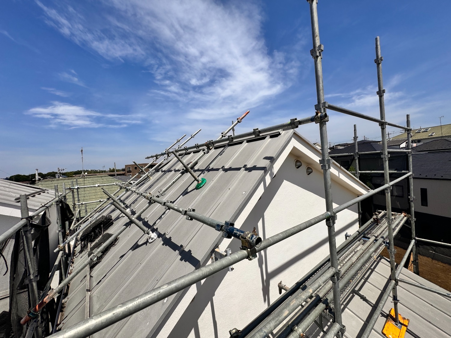 【足場】横浜市磯子区洋光台にて仮設工事