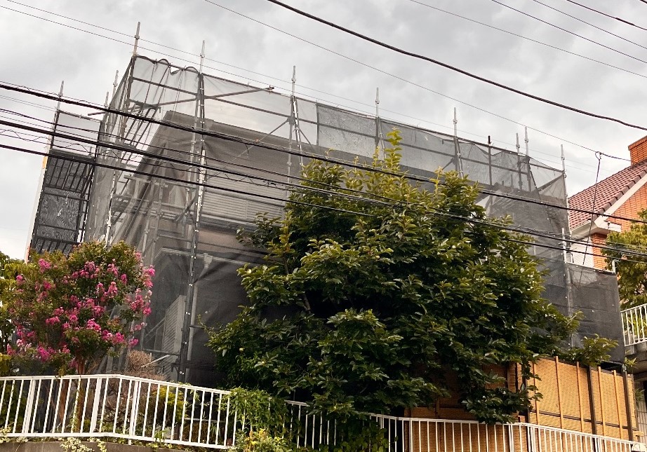 【足場】青葉区あかね台にて仮設工事