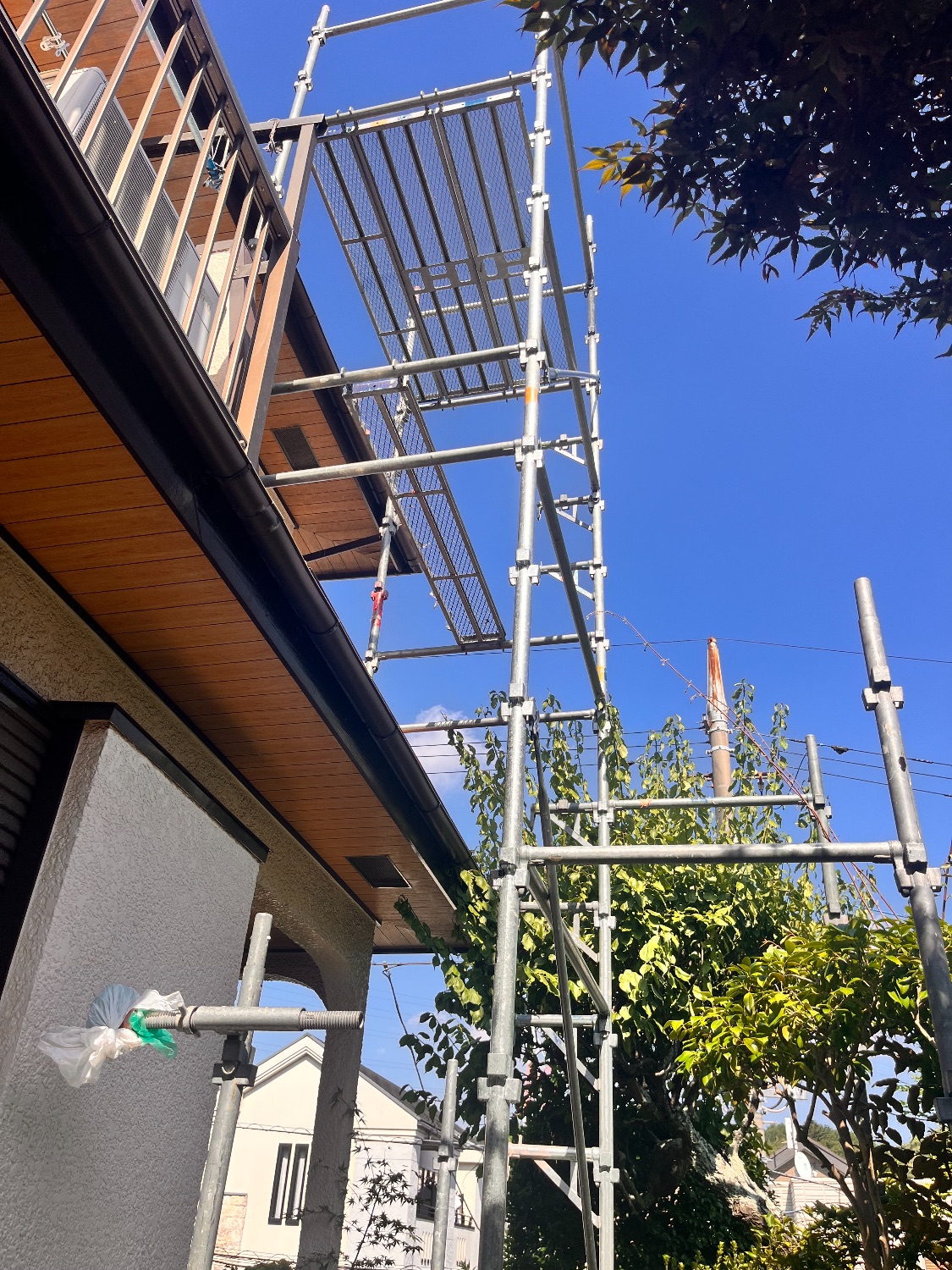 【足場】町田市成瀬にて仮設工事