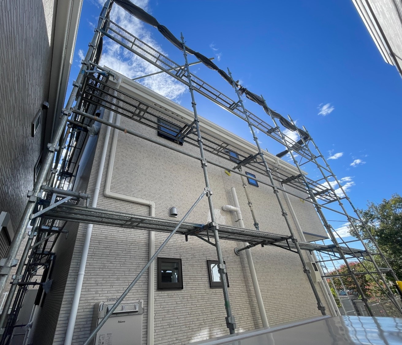 【足場】横浜市緑区いぶき野にて仮設工事