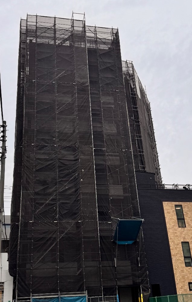 【足場】大田区大森西にて仮設工事