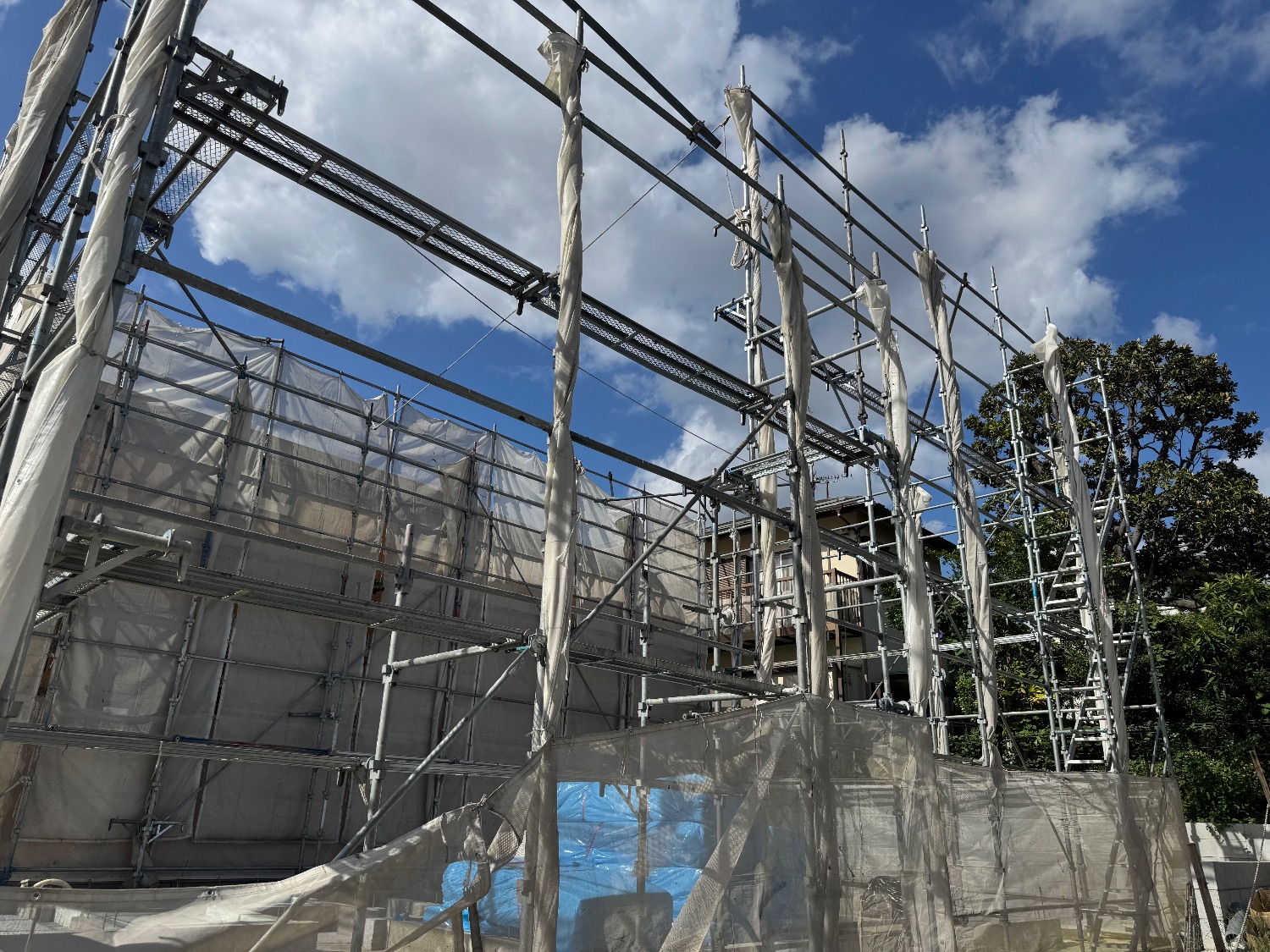 【足場】世田谷区給田にて仮設工事