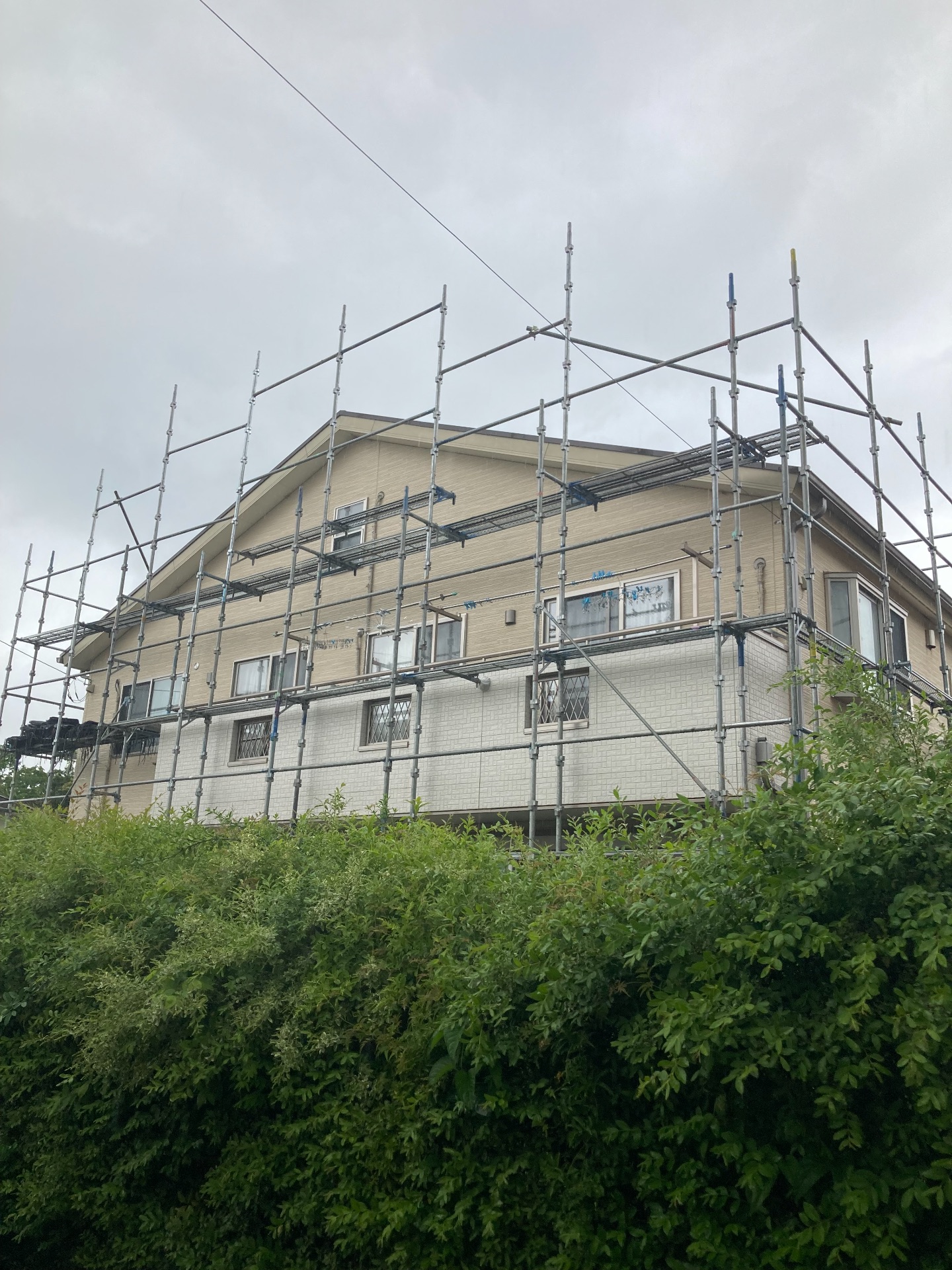 【足場】厚木市中依知にて仮設工事