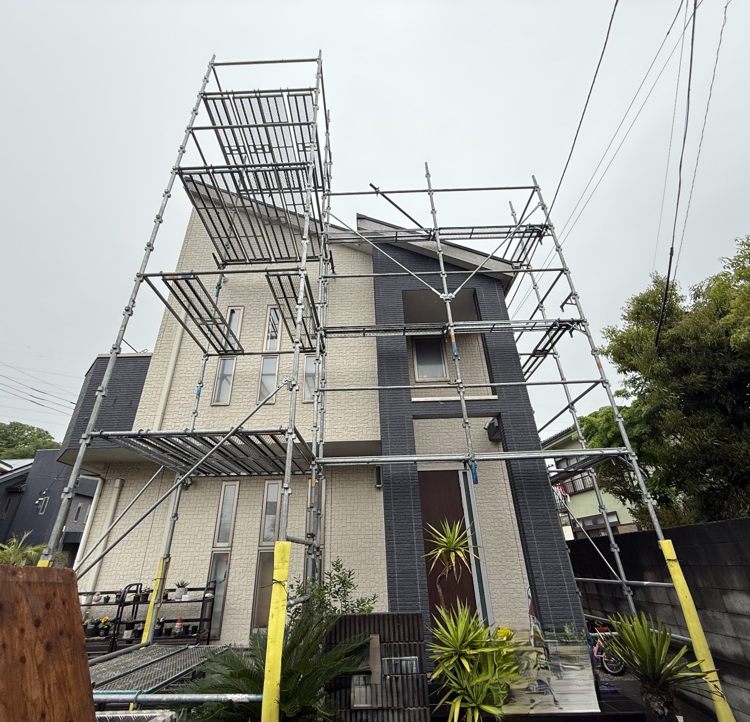 【足場】町田市金井にて仮設工事