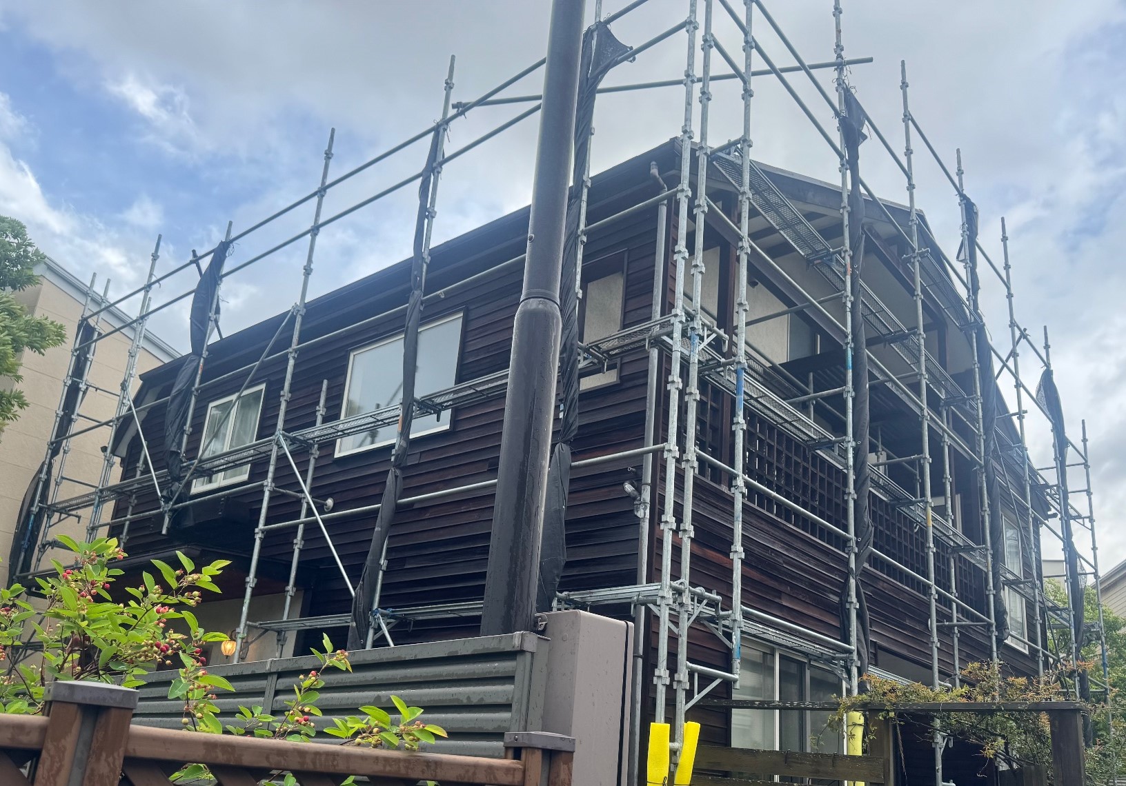 【足場】茅ヶ崎市菱沼海岸にて仮設工事