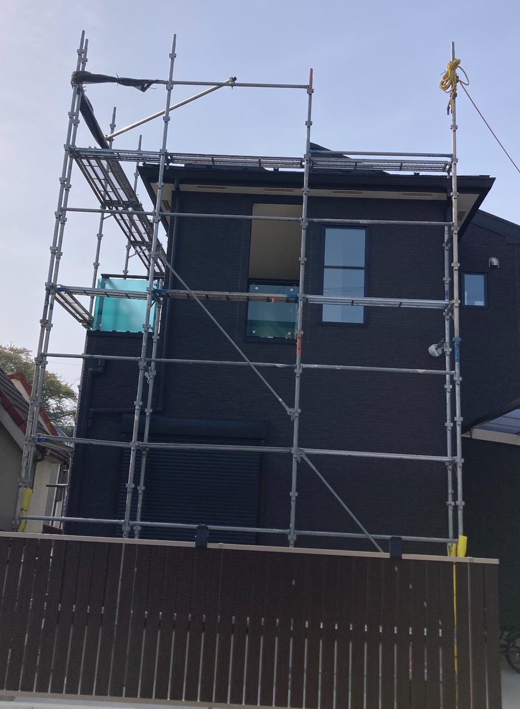 【足場】埼玉県川口市赤井にて仮設工事