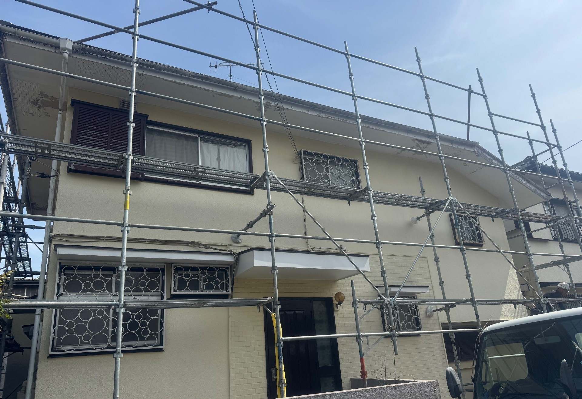 【足場】茅ヶ崎市松風台にて仮設工事