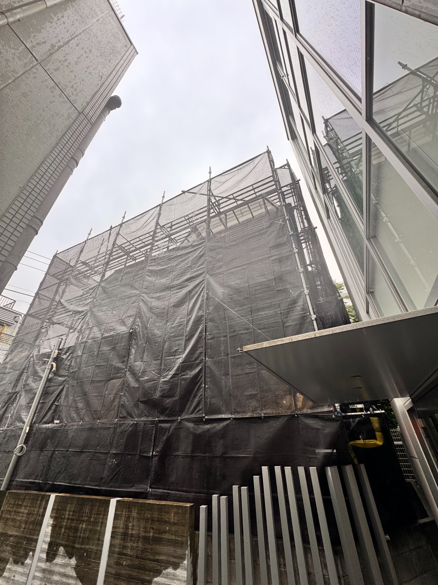 【足場】渋谷区広尾にて仮設工事