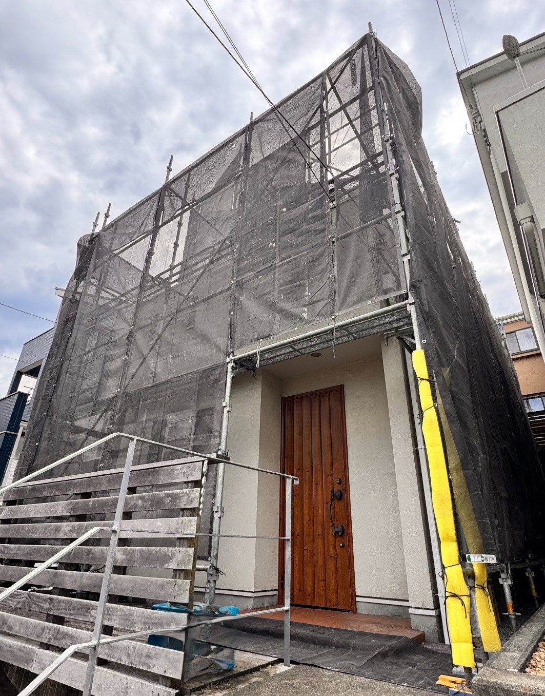 【足場】藤沢市村岡東にて仮設工事