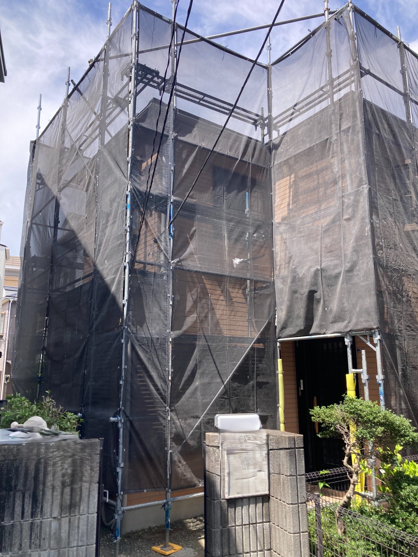 【足場】横浜市泉区上飯田町にて仮設工事