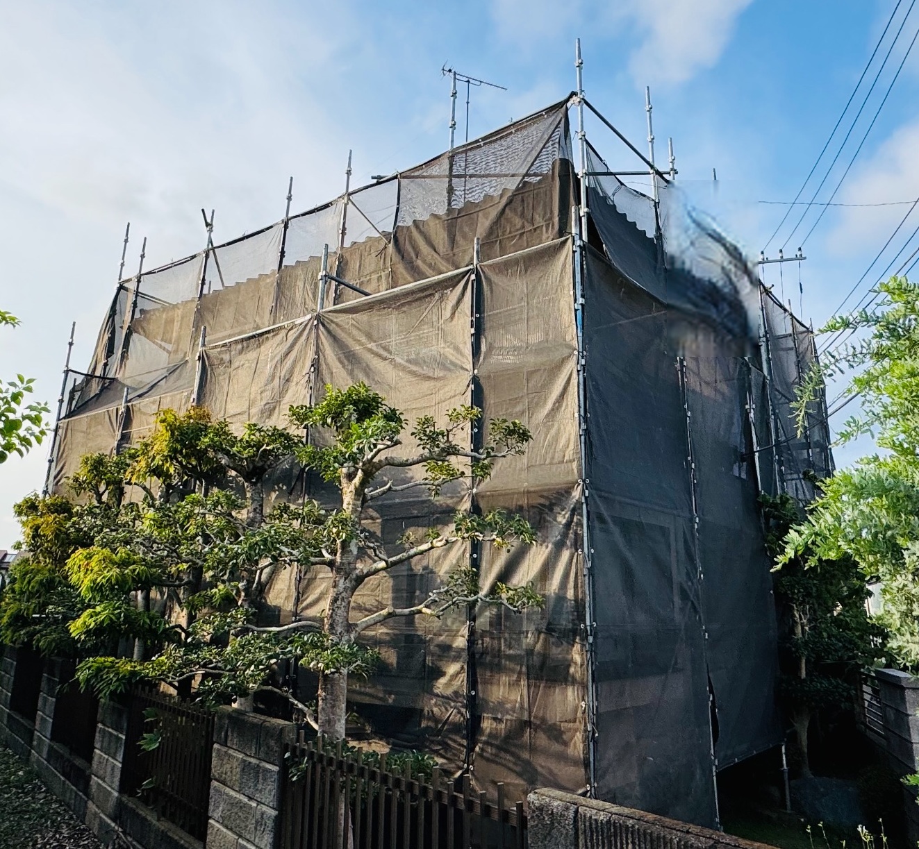 【足場】厚木市三田にて仮設工事