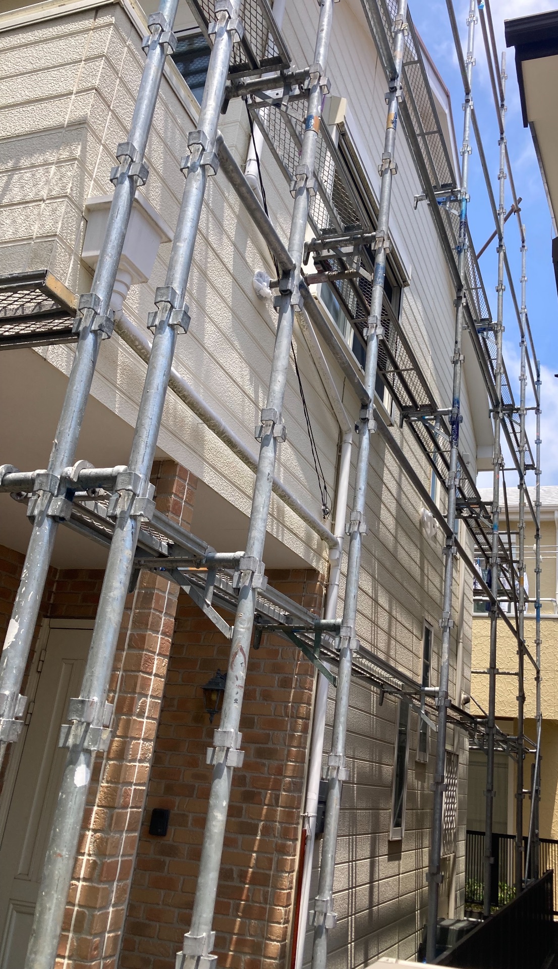 【足場】伊勢原市板戸にて仮設工事