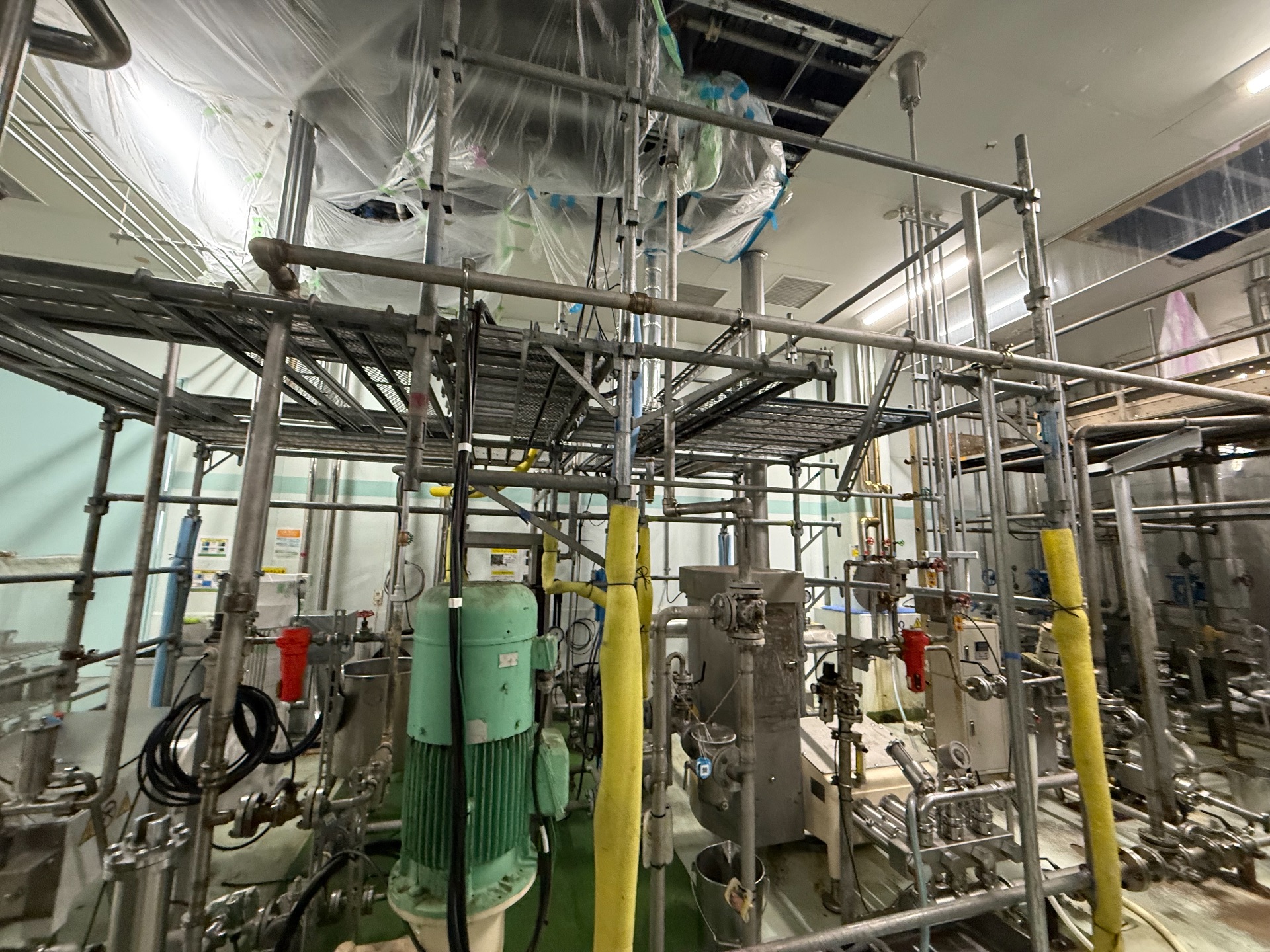 【足場】川崎市川崎区千鳥町にて仮設工事