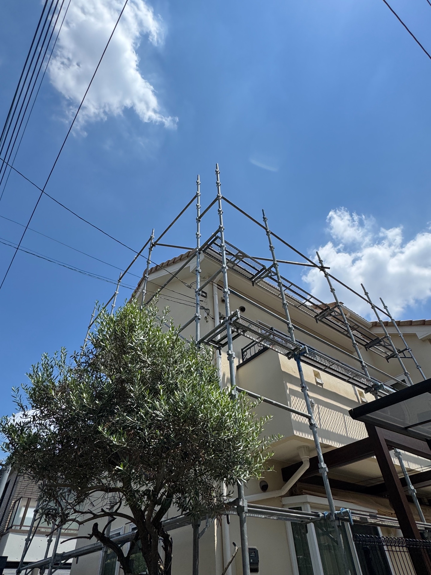 【足場】三鷹市下連雀にて仮設工事