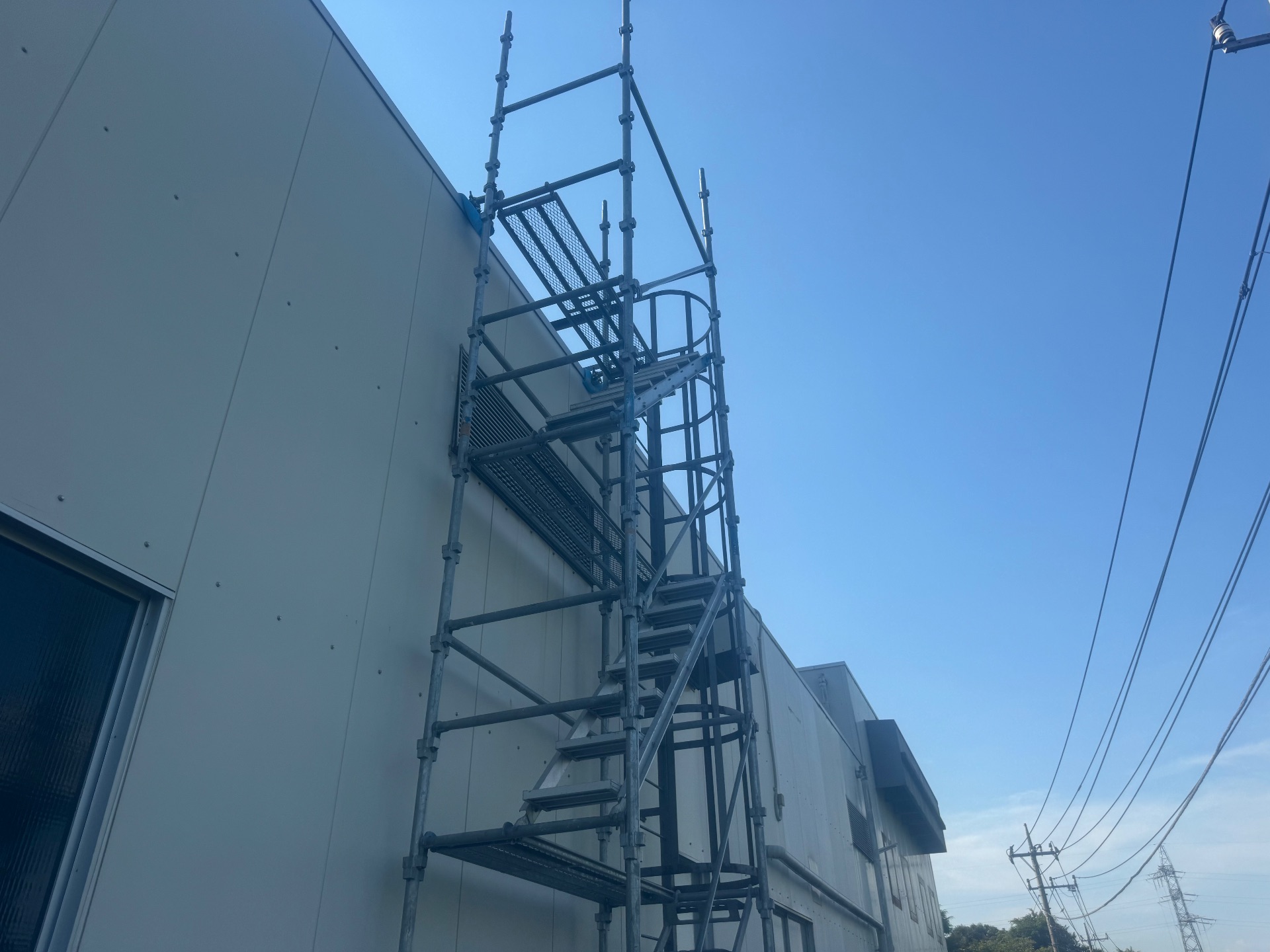 【足場】相模原市緑区根小屋にて仮設工事