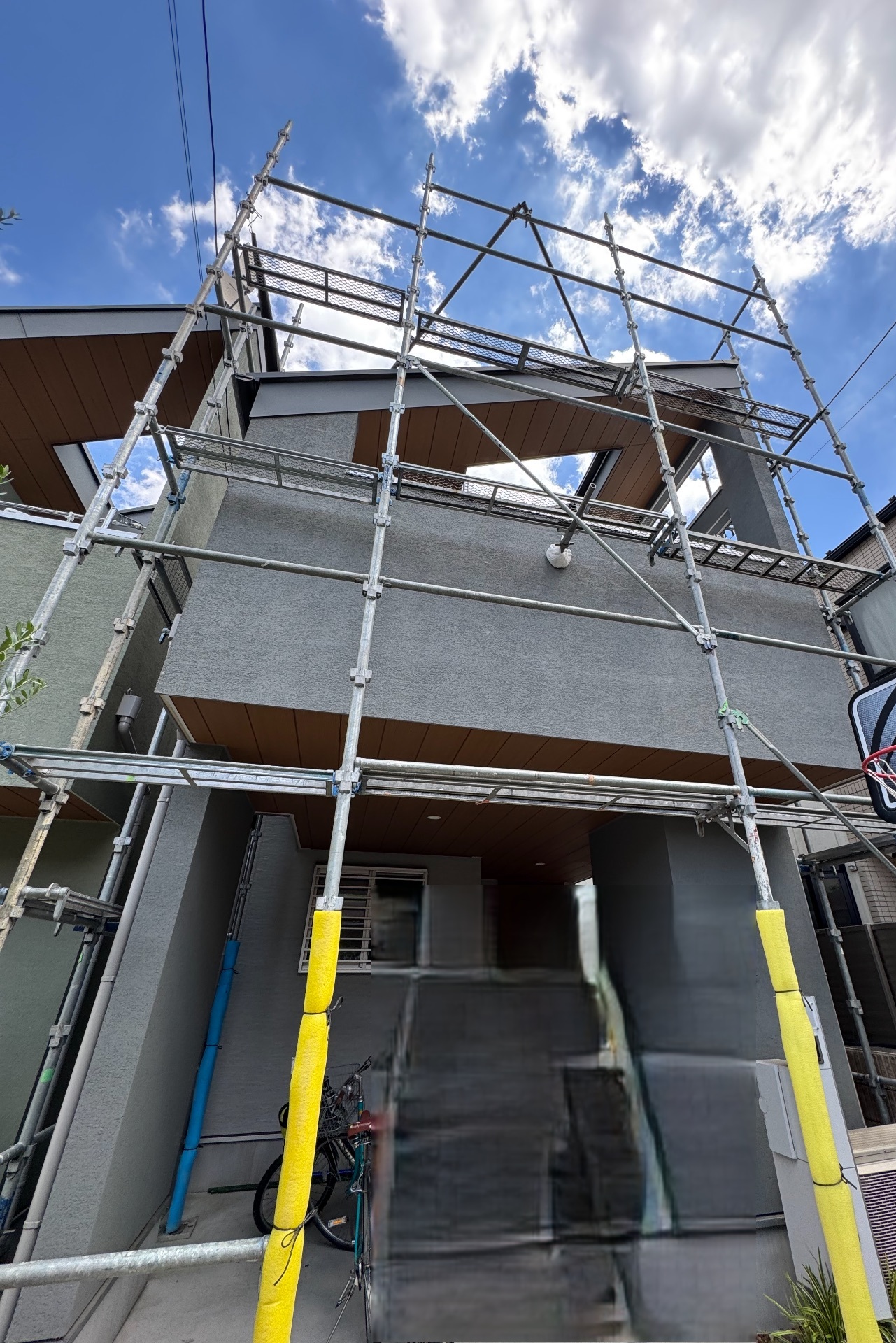 【足場】中野区鷺宮にて仮設工事